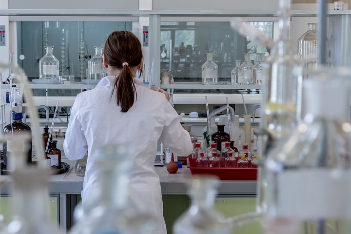 Manipuler pour progresser en sciences